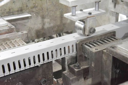 Mechanical lugs